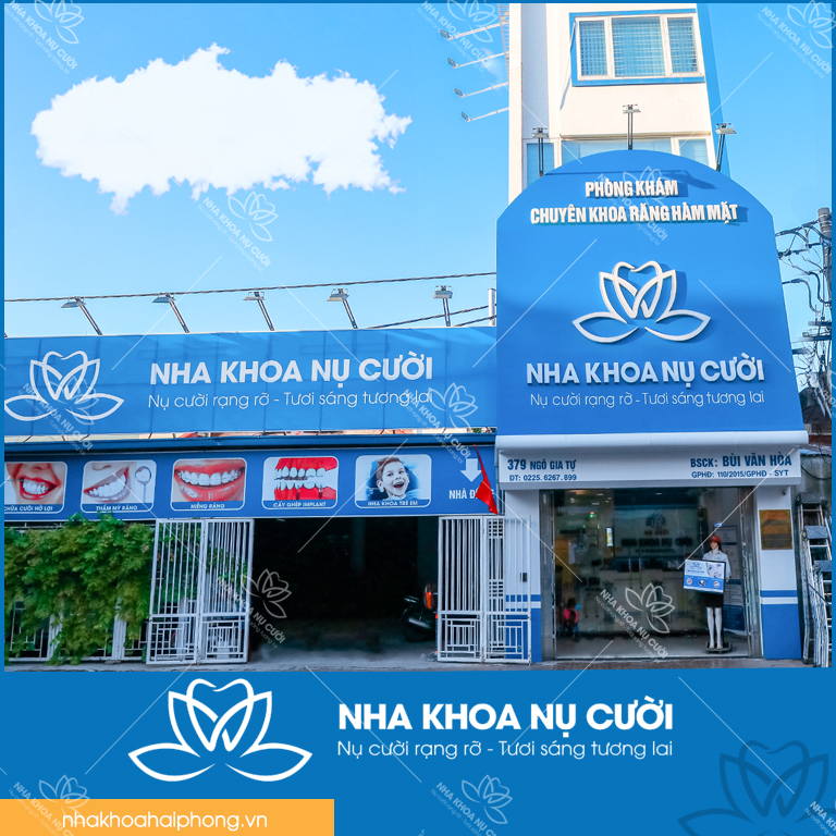 Nha-khoa-nu-cuoi