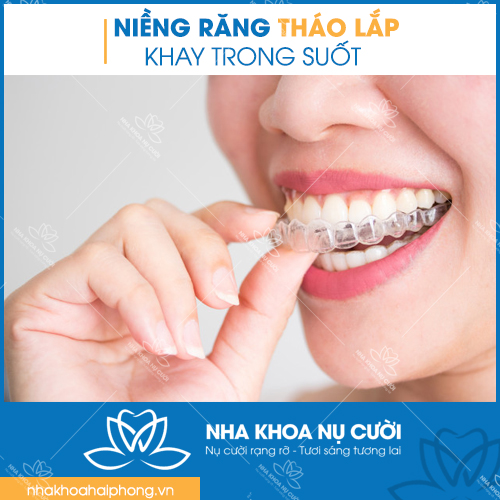 nieng-rang-thao-lap-khay-trong-suot