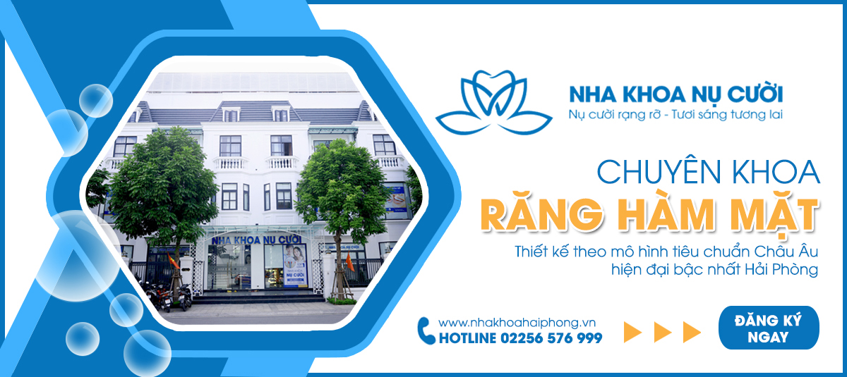 nha-khoa-nu-cuoi