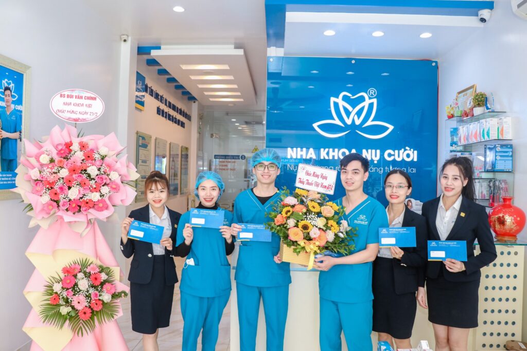 HÌNH ẢNH CS1 NHẬN QUÀ 27/2